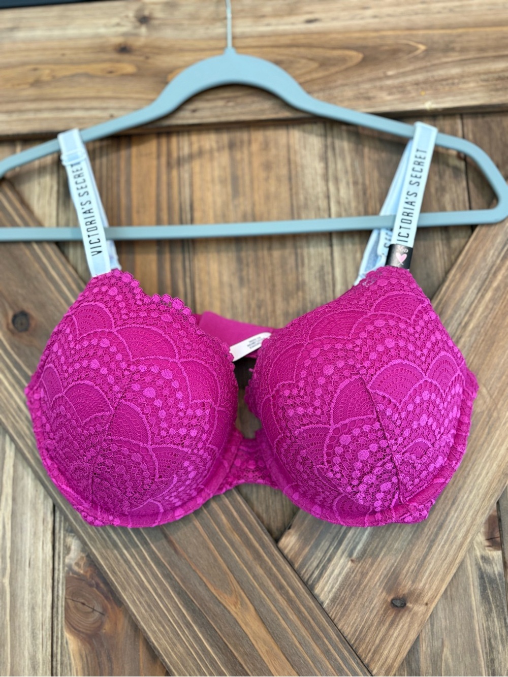 NEW Victoria's Secret Lace T-Shirt Push Up Full Coverage Bra. Fuchsia. 36D - Picture 8 of 8